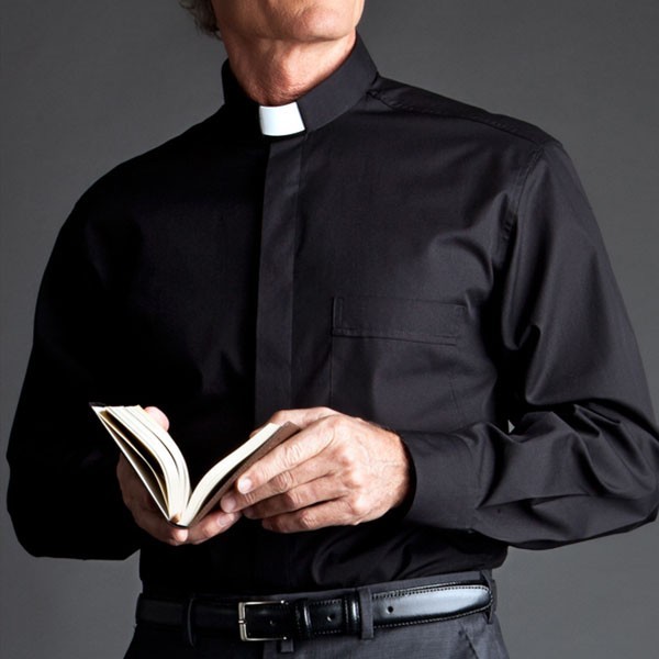 sacerdote camisas